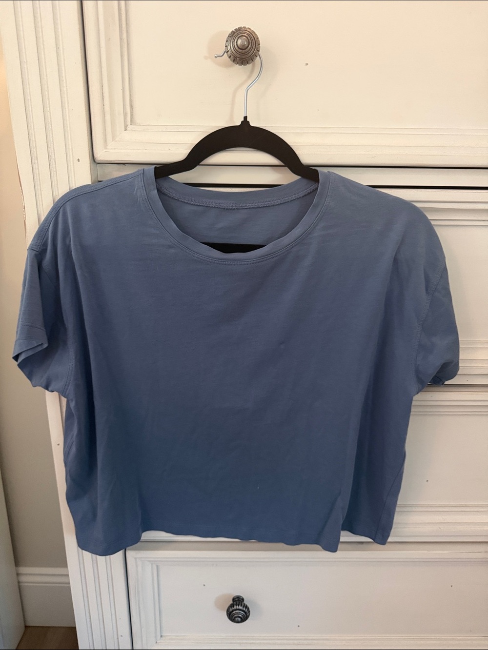 Lululemon Light Blue Cropped Crewneck T-Shirt - Women